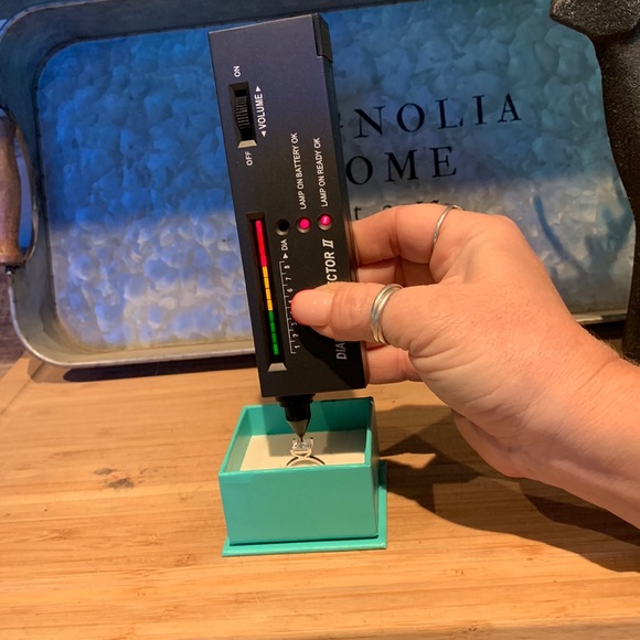 #117 2 ct Moissanite princess cut - Picture 6 of 7